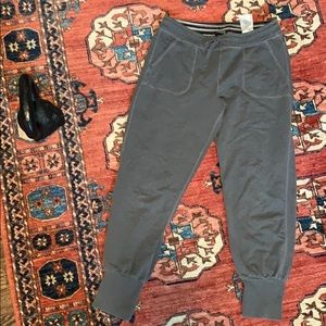 Patagonia Joggers Small
